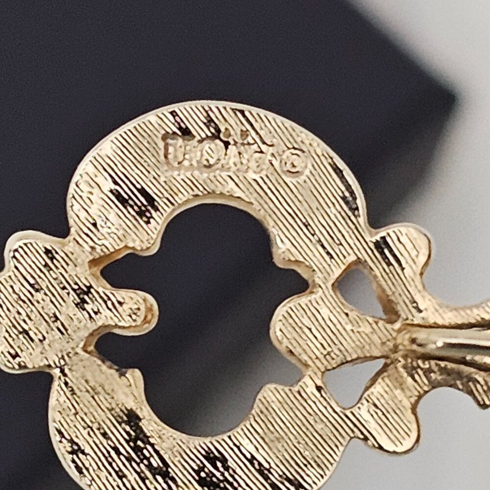 Avon Vintage 1978 Gold Tone Fashion Keynote Skeleton Key Stick Pin Brooch - Picture 3 of 4
